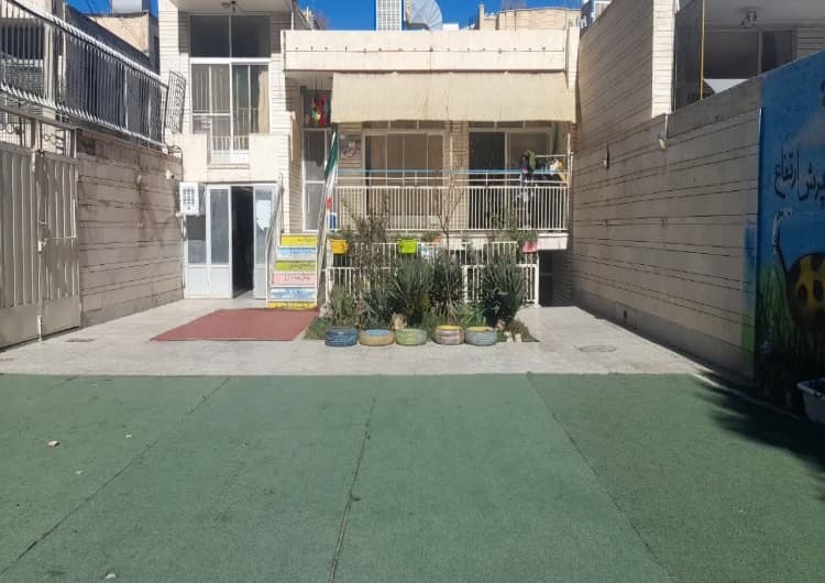 دبستان غیردولتی باران دانش